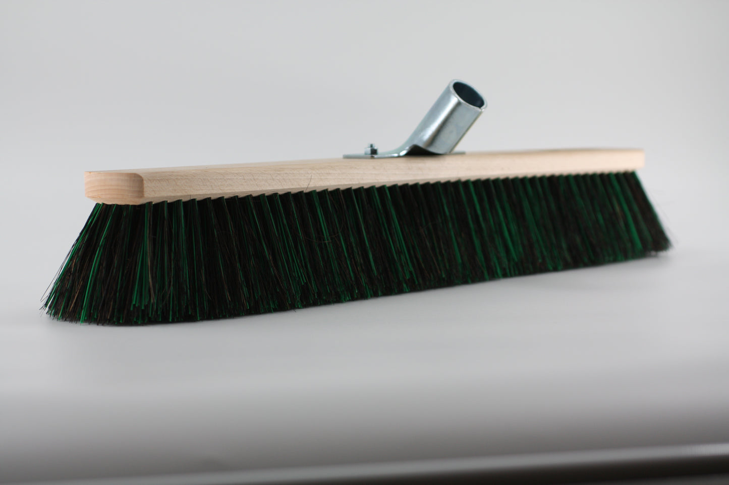 Besenmann Hallenbesen Arenga „Pure“ – 80 cm mit 180 cm Stiel